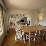 4 étoiles - Parking - Wifi - Clim - Piscine