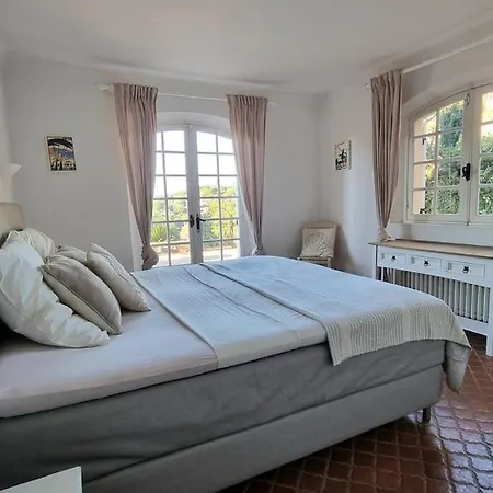 4 Etoiles - Parking - Wifi - Clim - Piscine