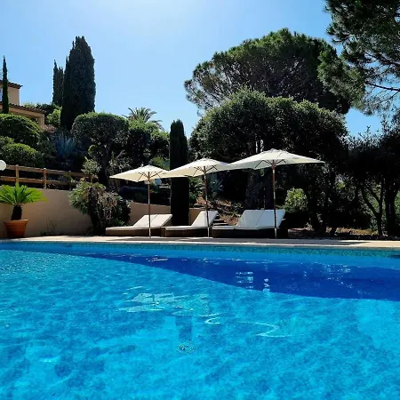 4 Etoiles - Parking - Wifi - Clim - Piscine *