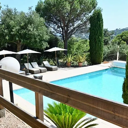 Villa 4 Etoiles - Parking - Wifi - Clim - Piscine Sainte-Maxime
