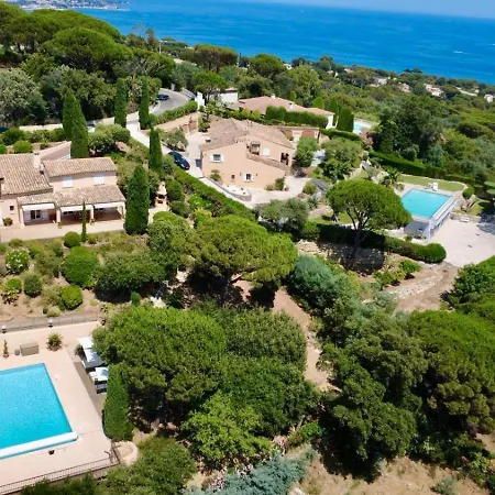 4 Etoiles - Parking - Wifi - Clim - Piscine Villa *