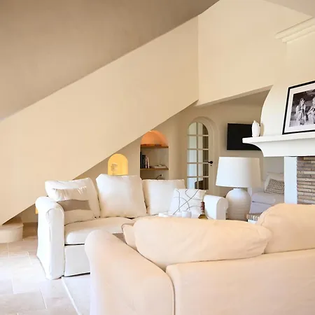 4 Etoiles - Parking - Wifi - Clim - Piscine Villa