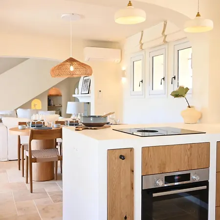 Villa 4 Etoiles - Parking - Wifi - Clim - Piscine