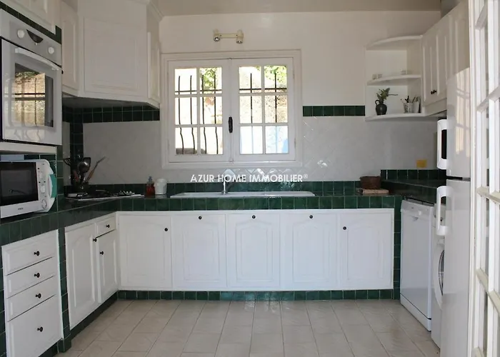 Villa 4 Etoiles - Parking - Wifi - Clim - Piscine